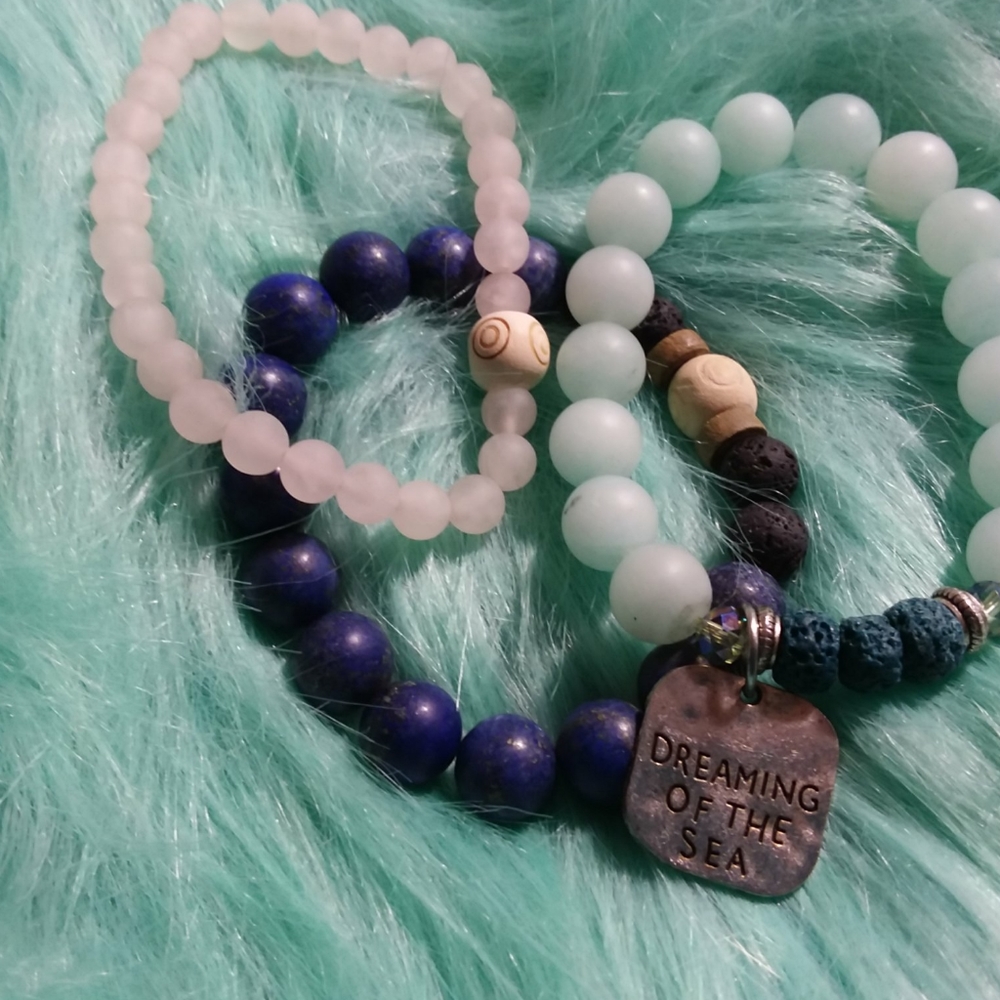 Set of 3 bracelets. - Picture 3 of 3